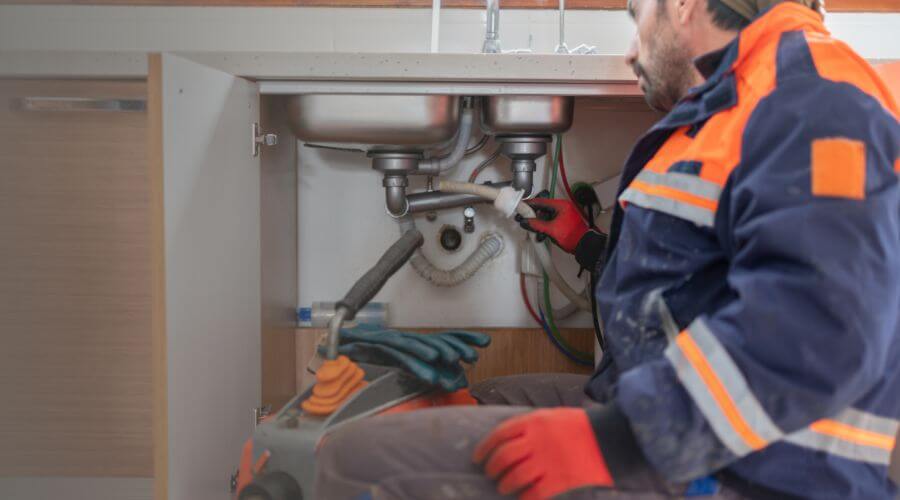 Leak Detection in Chalmers, IN